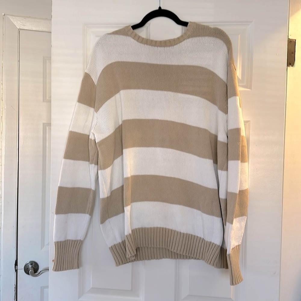 Brandy Melville Brianna Sweater